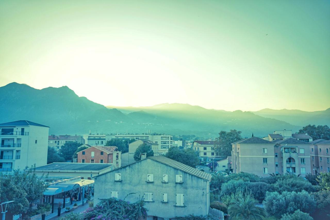 Studio Cosy Les Pieds Dans L'Eau, Climatise, Parking Prive, Vue Montagne 圣尼科劳 外观 照片